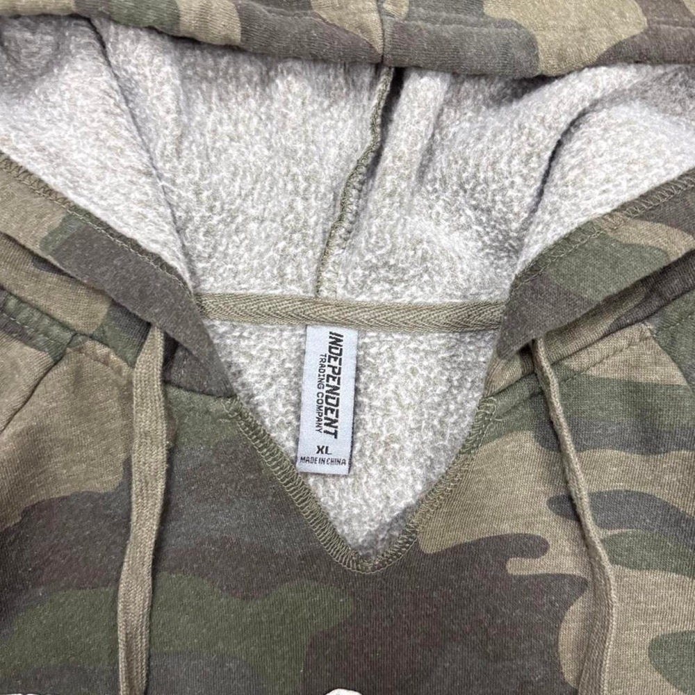 Y2K Remington Camo Fleece Lined Hoodie Size XL - Picture 3 of 3